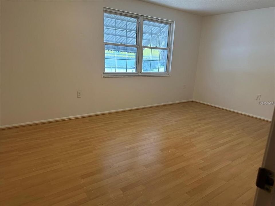 В аренду: $1,800 (3 спален, 2 ванн, 1246 Квадратных фут)