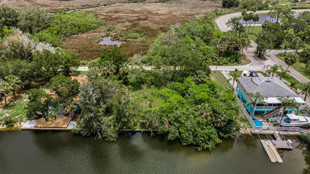 待售: $219,000 (0.12 acres)