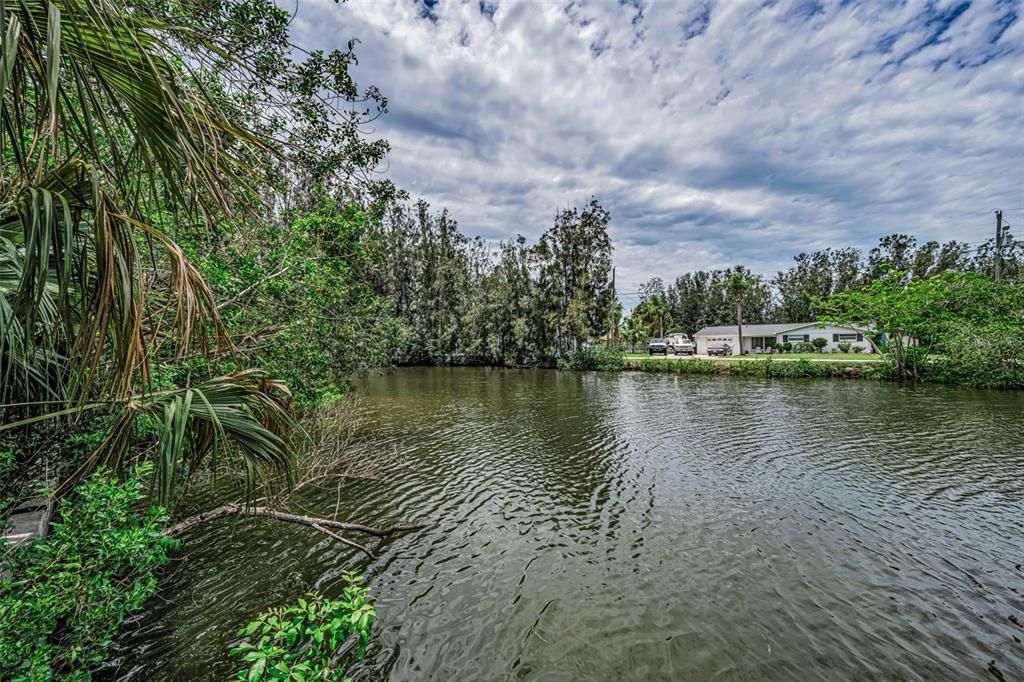 待售: $219,000 (0.12 acres)