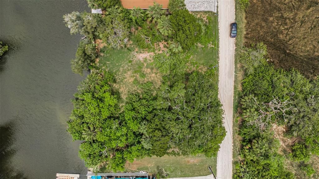 待售: $219,000 (0.12 acres)