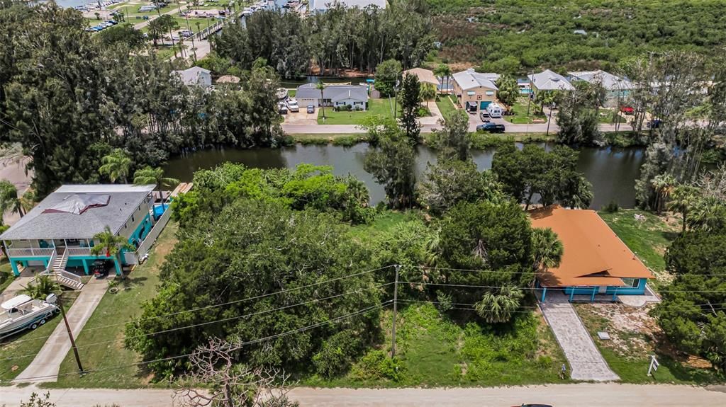 待售: $219,000 (0.12 acres)