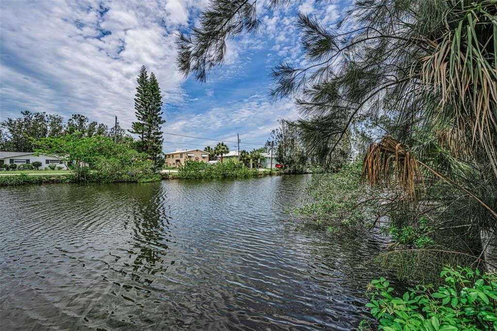 待售: $219,000 (0.12 acres)