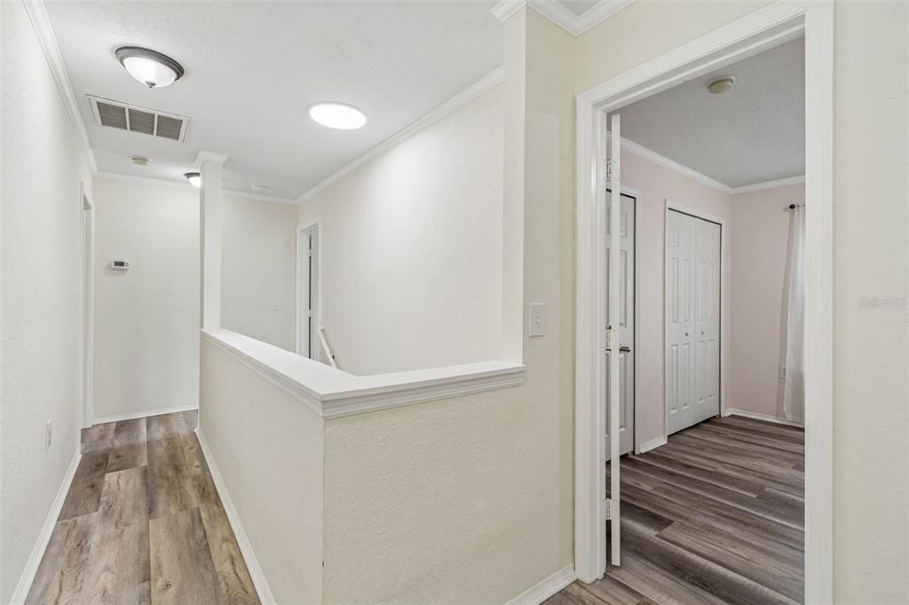 На продажу: $299,900 (3 спален, 2 ванн, 1764 Квадратных фут)