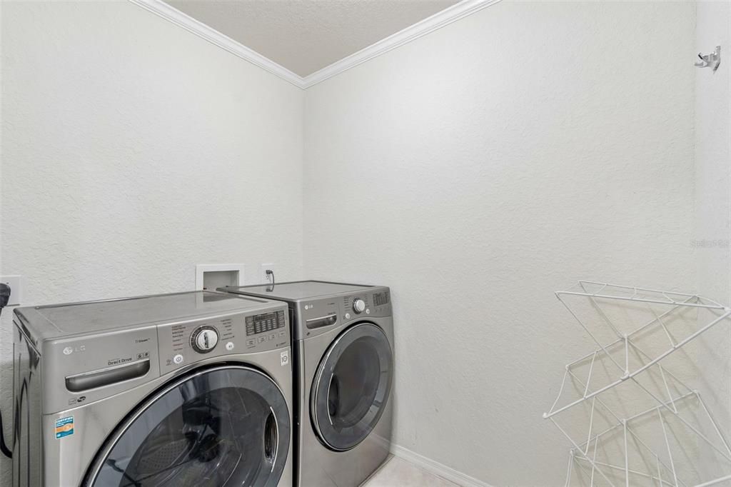 На продажу: $299,900 (3 спален, 2 ванн, 1764 Квадратных фут)