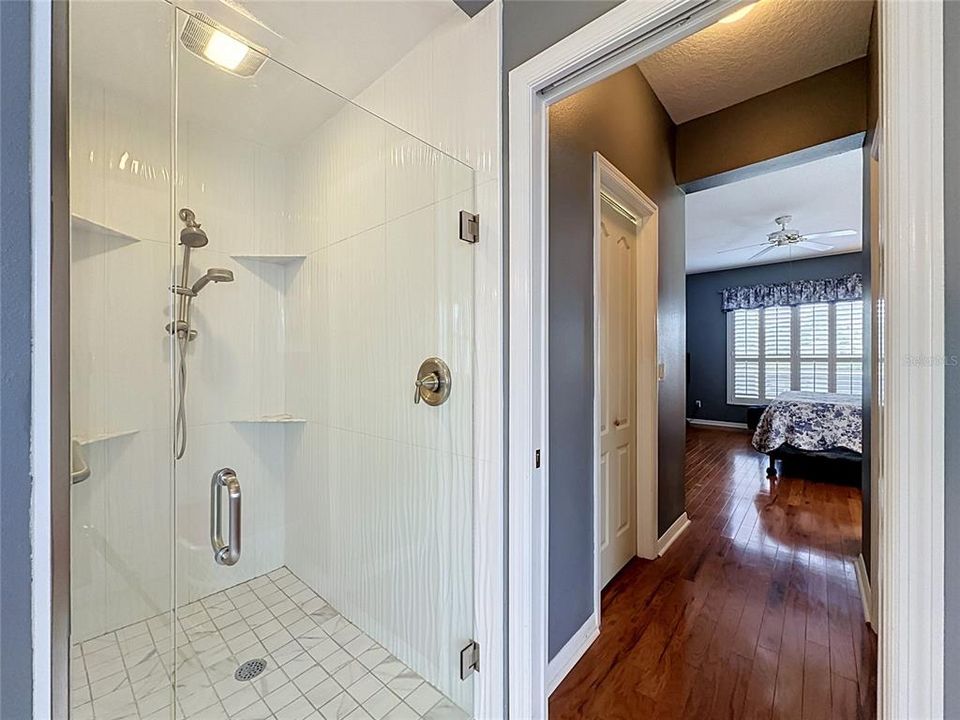 For Sale: $449,900 (3 beds, 2 baths, 2031 Square Feet)