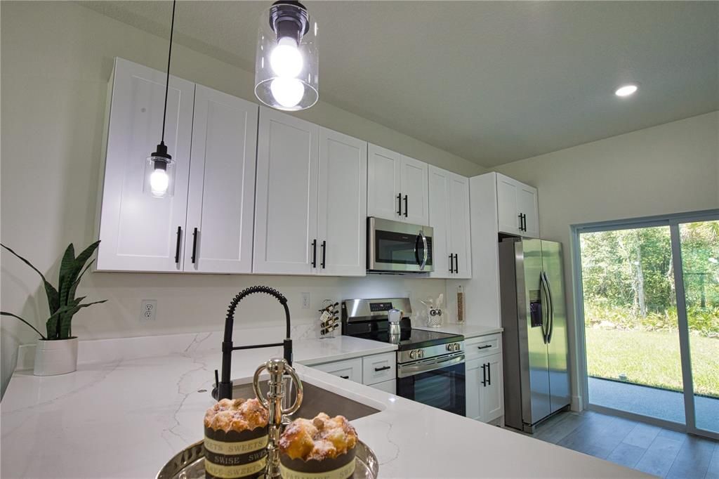 En Venta: $409,900 (8 camas, 0 baños, 1784 Pies cuadrados)