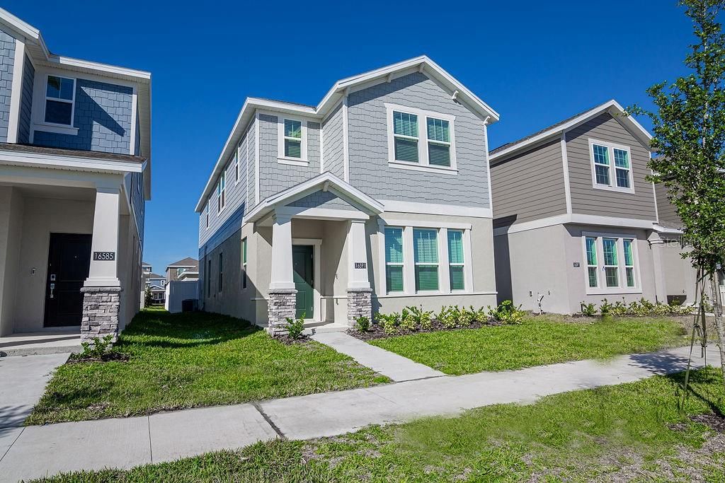 For Rent: $3,300 (4 beds, 3 baths, 2300 Square Feet)