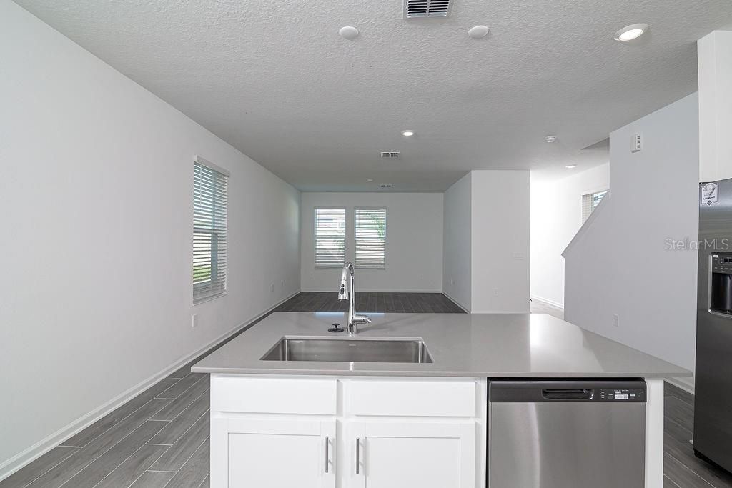 For Rent: $3,300 (4 beds, 3 baths, 2300 Square Feet)