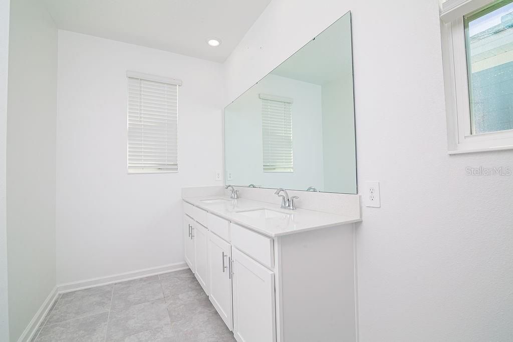 For Rent: $3,300 (4 beds, 3 baths, 2300 Square Feet)