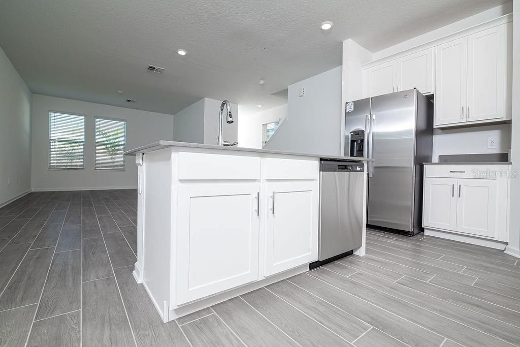 For Rent: $3,300 (4 beds, 3 baths, 2300 Square Feet)