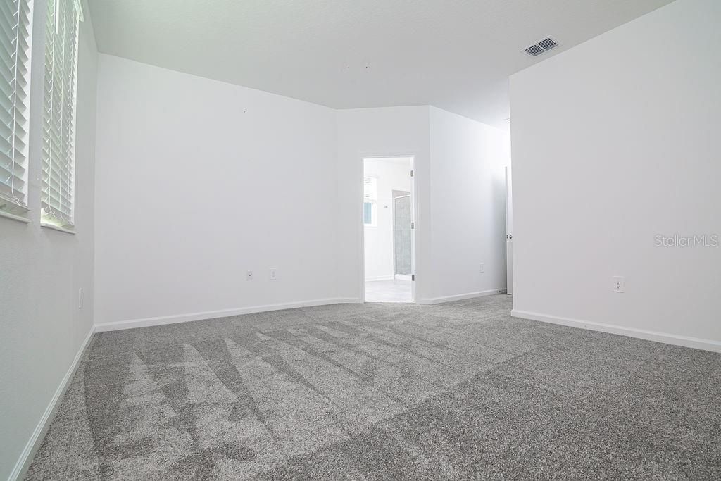 For Rent: $3,300 (4 beds, 3 baths, 2300 Square Feet)