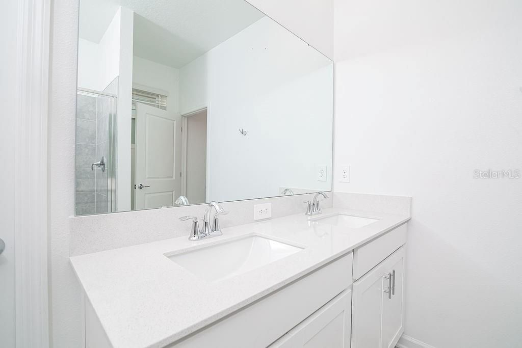 For Rent: $3,300 (4 beds, 3 baths, 2300 Square Feet)