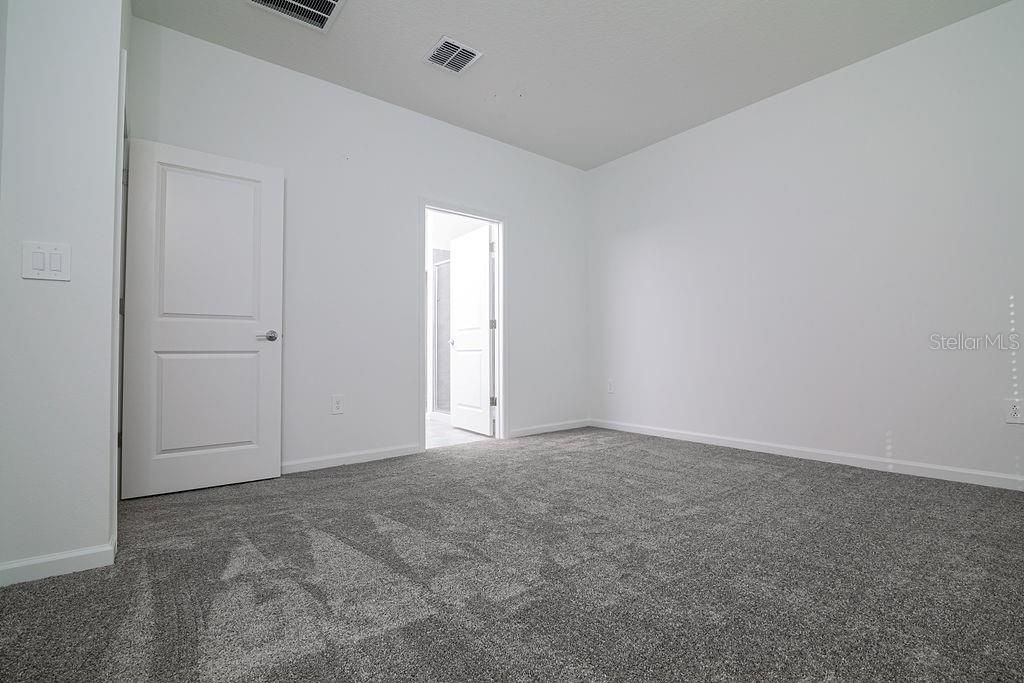 For Rent: $3,300 (4 beds, 3 baths, 2300 Square Feet)