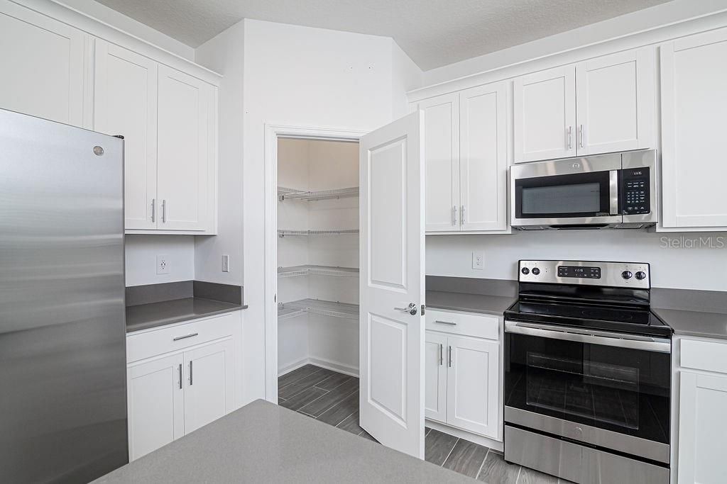 For Rent: $3,300 (4 beds, 3 baths, 2300 Square Feet)