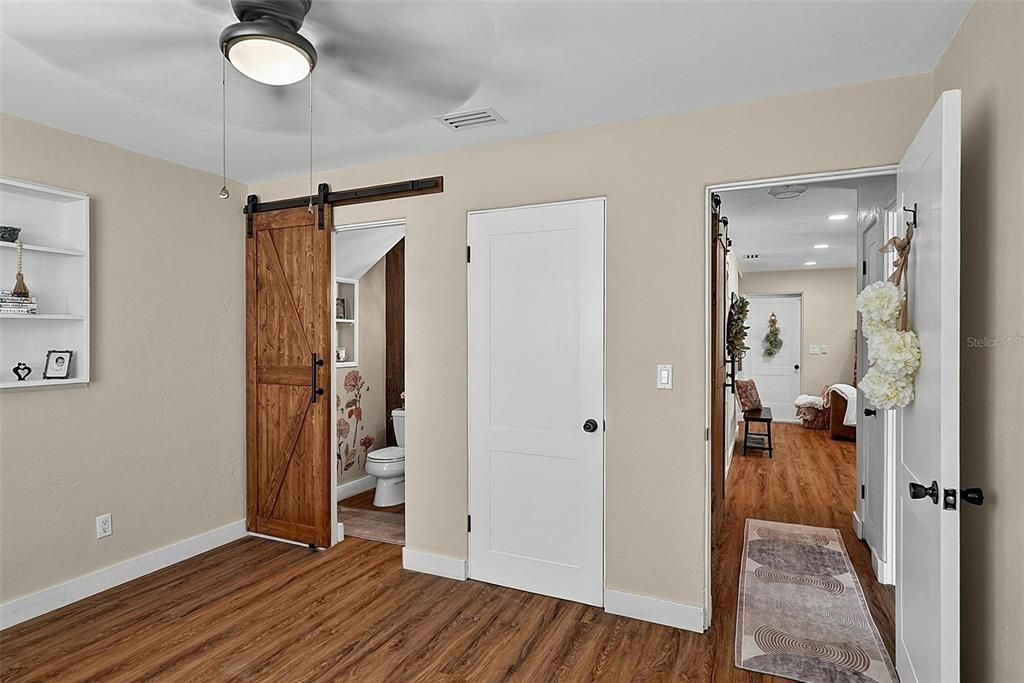 For Sale: $315,000 (3 beds, 1 baths, 1400 Square Feet)