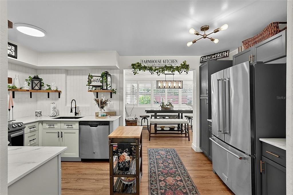 For Sale: $315,000 (3 beds, 1 baths, 1400 Square Feet)
