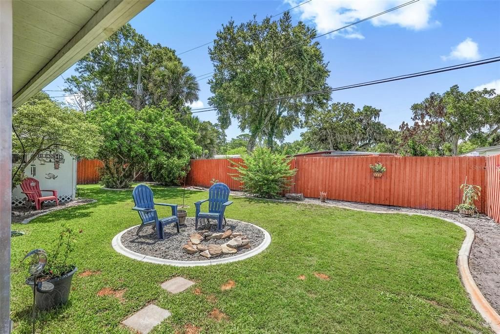 For Sale: $315,000 (3 beds, 1 baths, 1400 Square Feet)