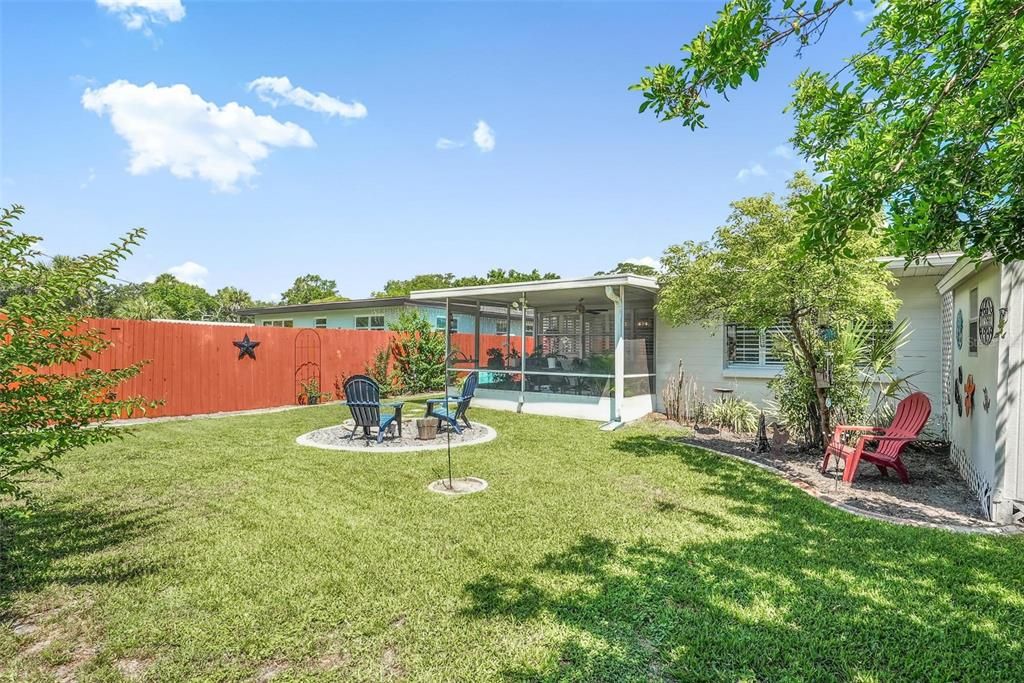 For Sale: $315,000 (3 beds, 1 baths, 1400 Square Feet)