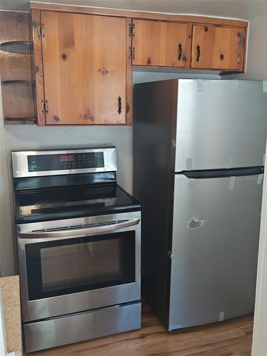 For Rent: $1,290 (1 beds, 1 baths, 700 Square Feet)