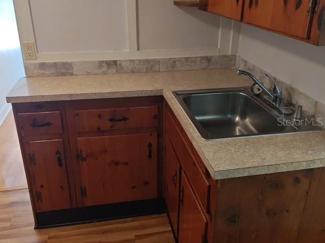 For Rent: $1,290 (1 beds, 1 baths, 700 Square Feet)