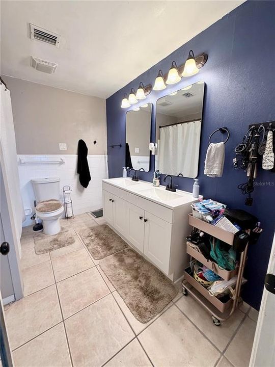 For Sale: $325,000 (4 beds, 2 baths, 2115 Square Feet)