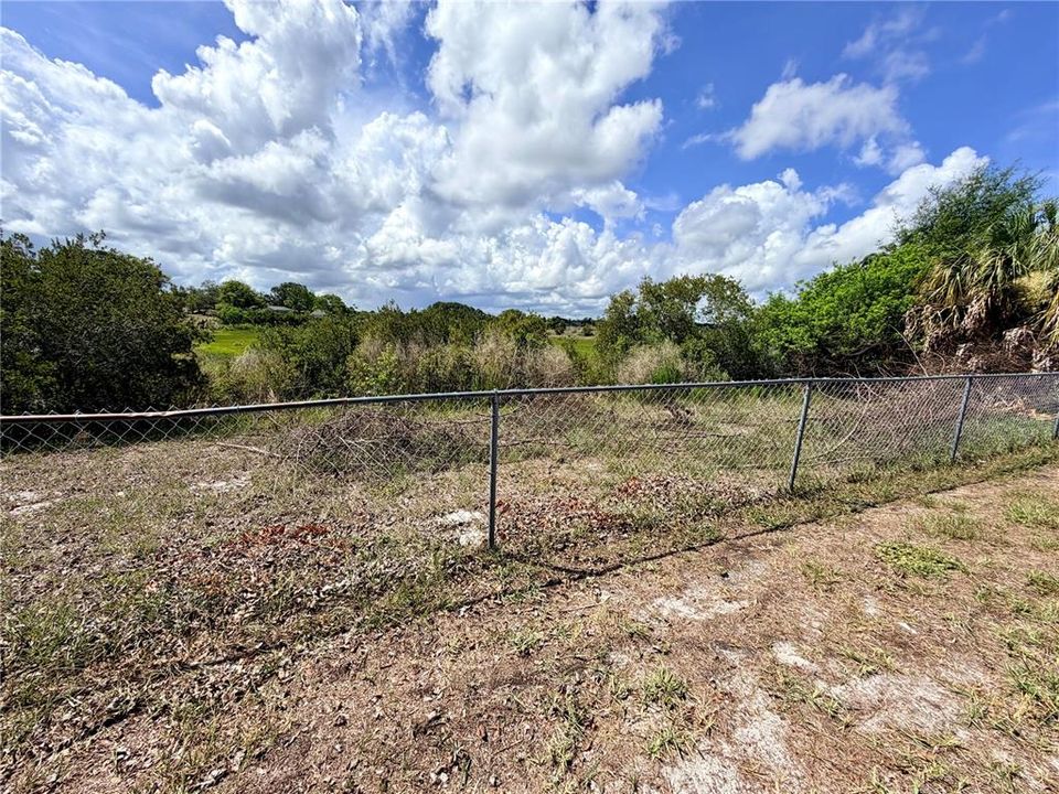 For Sale: $325,000 (4 beds, 2 baths, 2115 Square Feet)