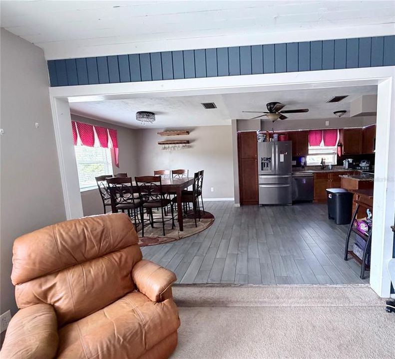 For Sale: $325,000 (4 beds, 2 baths, 2115 Square Feet)
