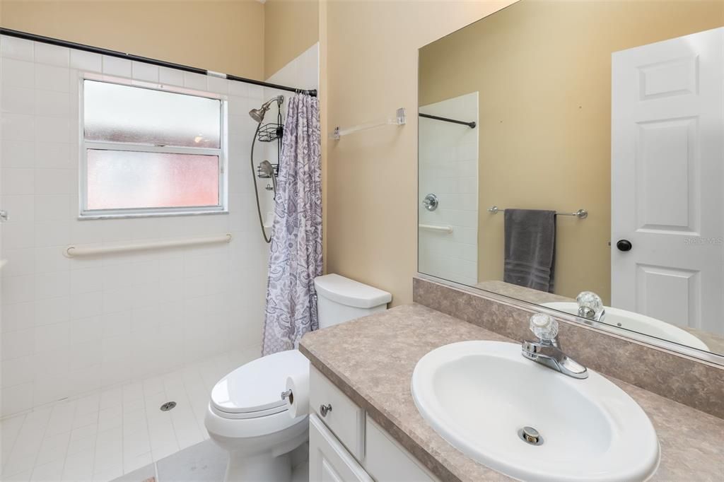 For Sale: $479,900 (3 beds, 2 baths, 1736 Square Feet)