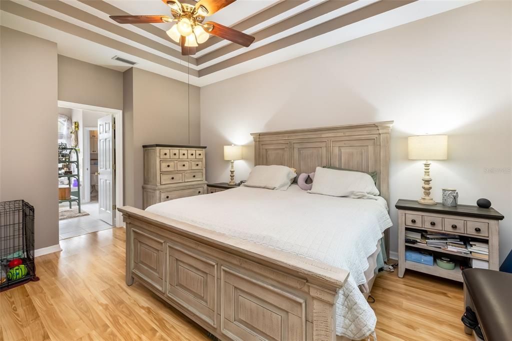 For Sale: $479,900 (3 beds, 2 baths, 1736 Square Feet)
