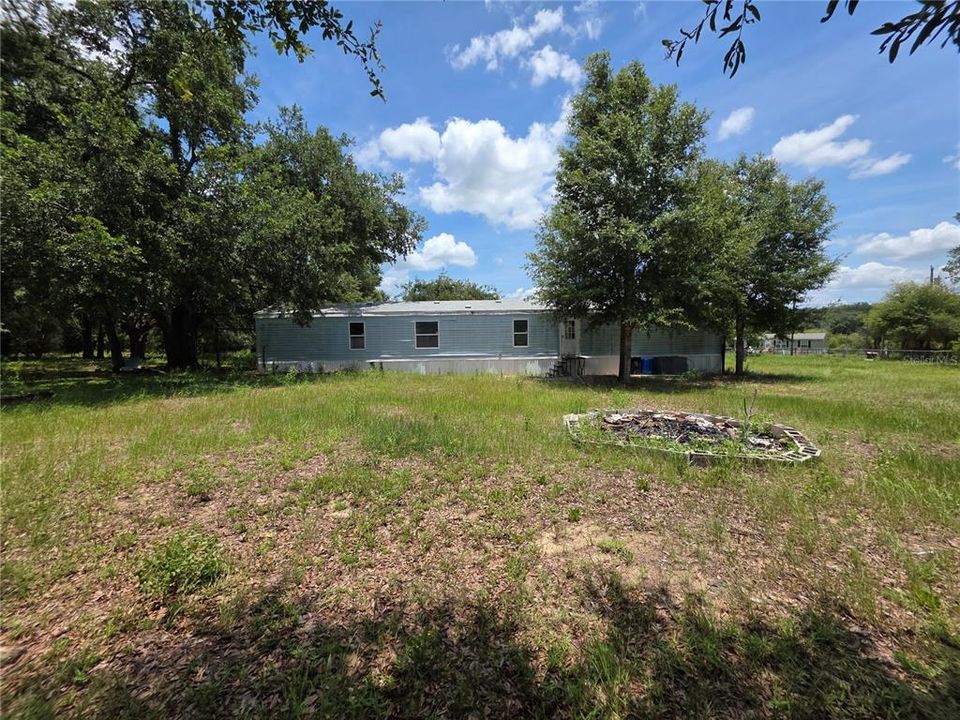 For Sale: $179,500 (4 beds, 2 baths, 1216 Square Feet)