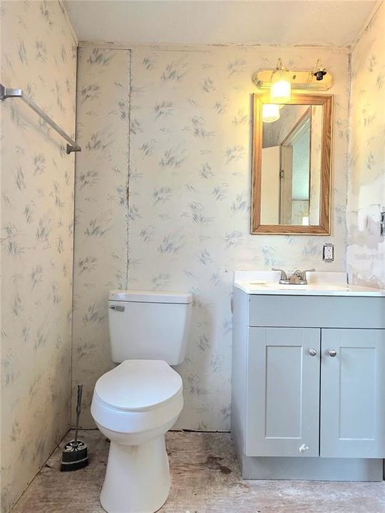 For Sale: $179,500 (4 beds, 2 baths, 1216 Square Feet)