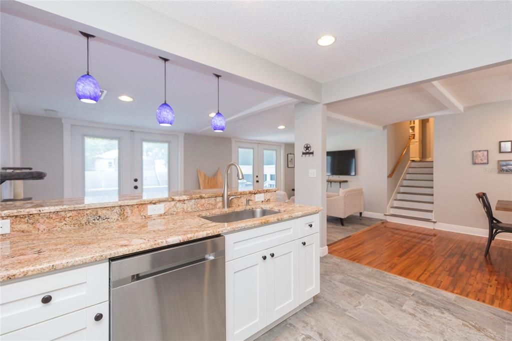 For Sale: $875,000 (4 beds, 3 baths, 1793 Square Feet)