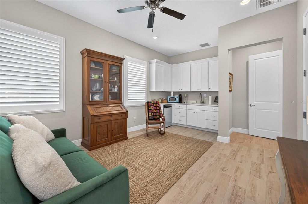 For Sale: $625,000 (3 beds, 2 baths, 2755 Square Feet)