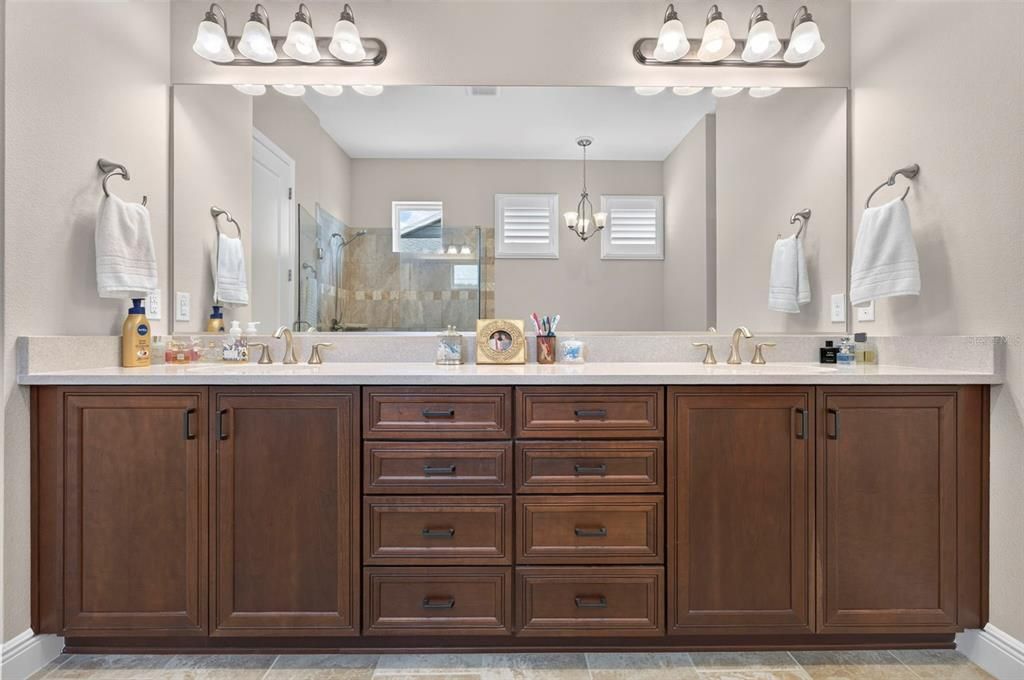 For Sale: $625,000 (3 beds, 2 baths, 2755 Square Feet)