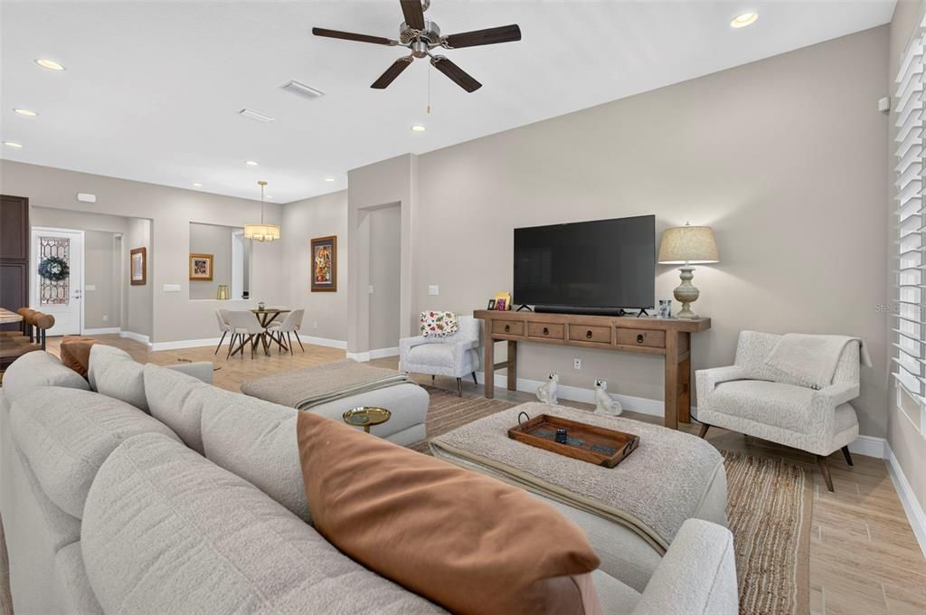 For Sale: $625,000 (3 beds, 2 baths, 2755 Square Feet)