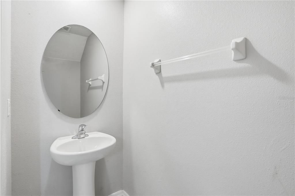 En Venta: $242,000 (3 camas, 2 baños, 1663 Pies cuadrados)