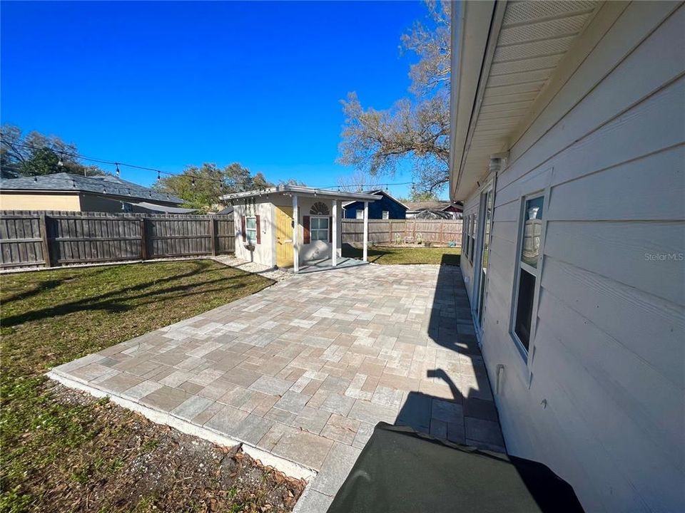 For Rent: $2,900 (3 beds, 2 baths, 1700 Square Feet)