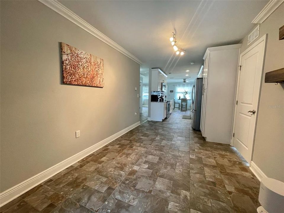 For Rent: $2,900 (3 beds, 2 baths, 1700 Square Feet)