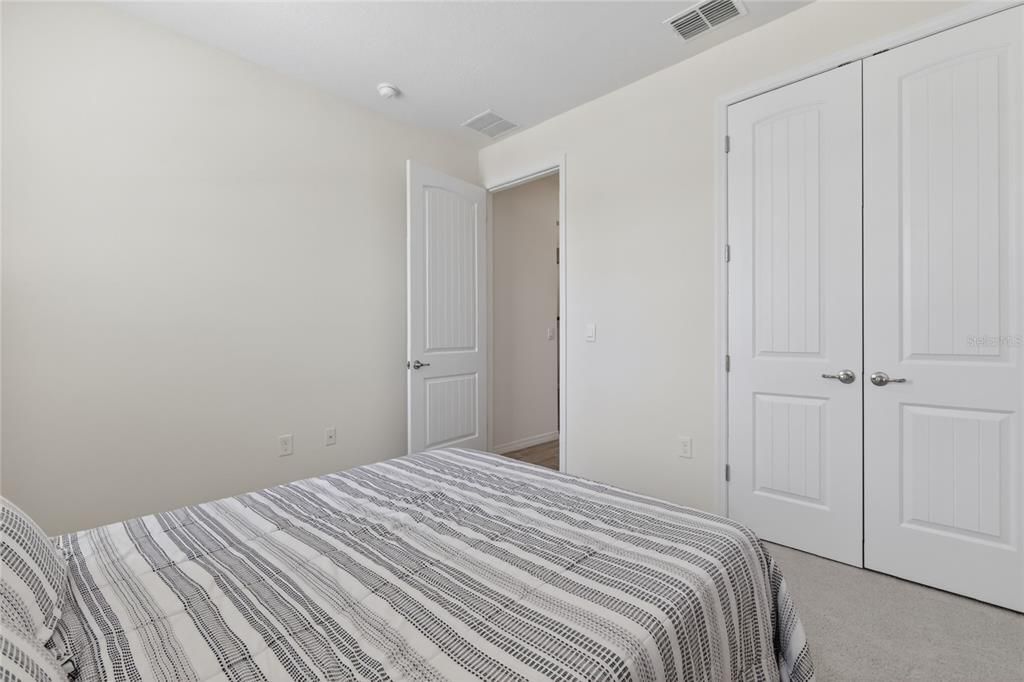 En Venta: $435,000 (4 camas, 2 baños, 2056 Pies cuadrados)
