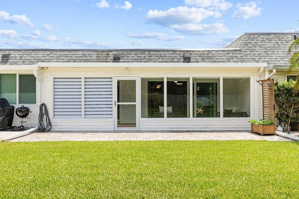 For Sale: $325,000 (2 beds, 2 baths, 1400 Square Feet)