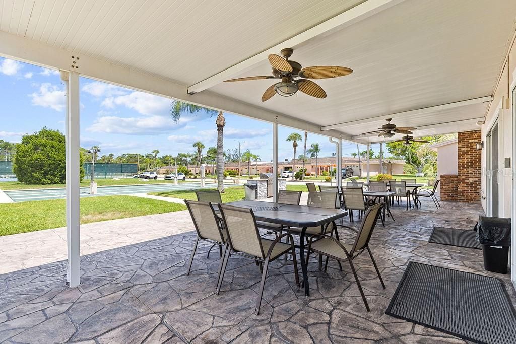 For Sale: $325,000 (2 beds, 2 baths, 1400 Square Feet)