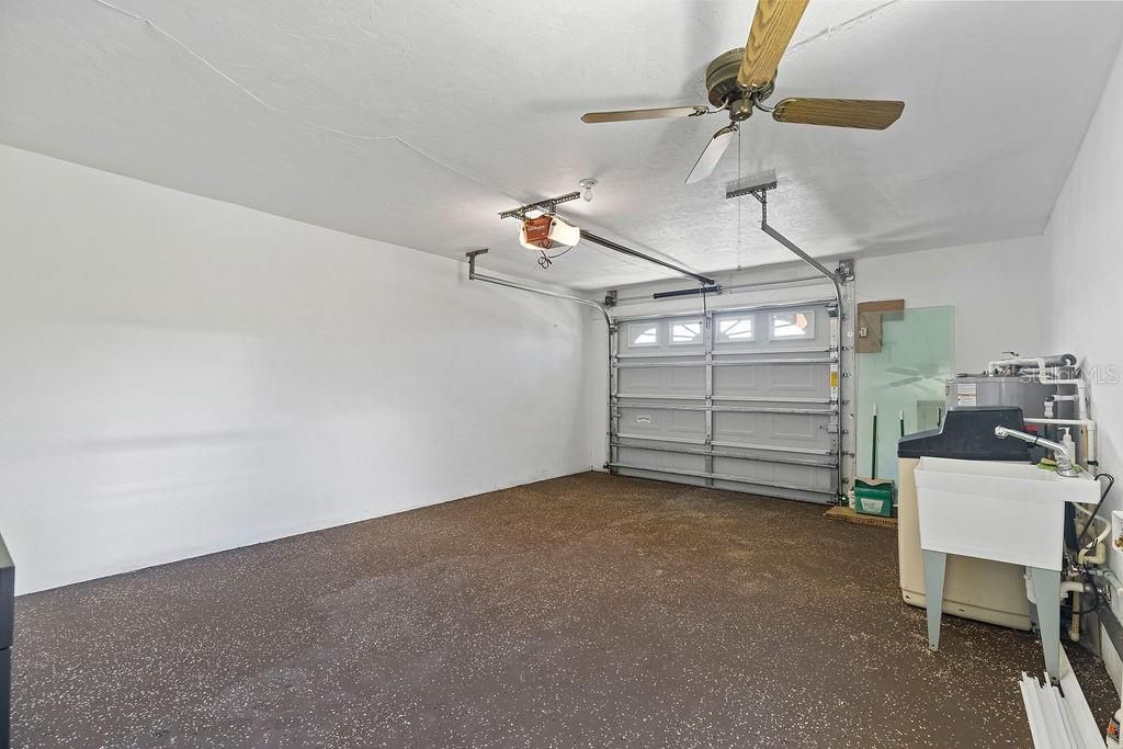 For Sale: $325,000 (2 beds, 2 baths, 1400 Square Feet)