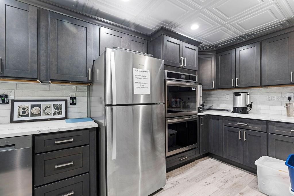 For Sale: $325,000 (2 beds, 2 baths, 1400 Square Feet)