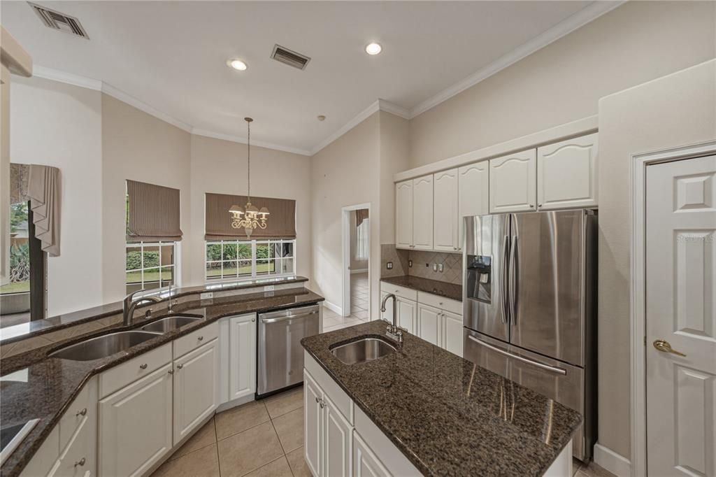 En Venta: $476,900 (3 camas, 2 baños, 2288 Pies cuadrados)