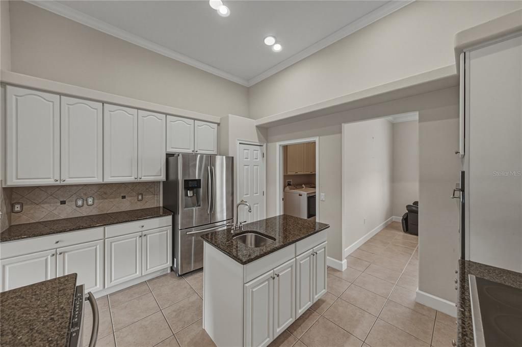En Venta: $476,900 (3 camas, 2 baños, 2288 Pies cuadrados)
