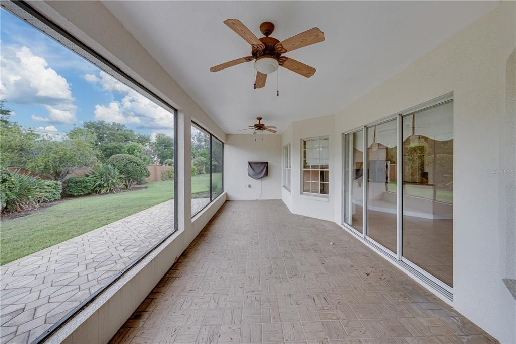 En Venta: $476,900 (3 camas, 2 baños, 2288 Pies cuadrados)