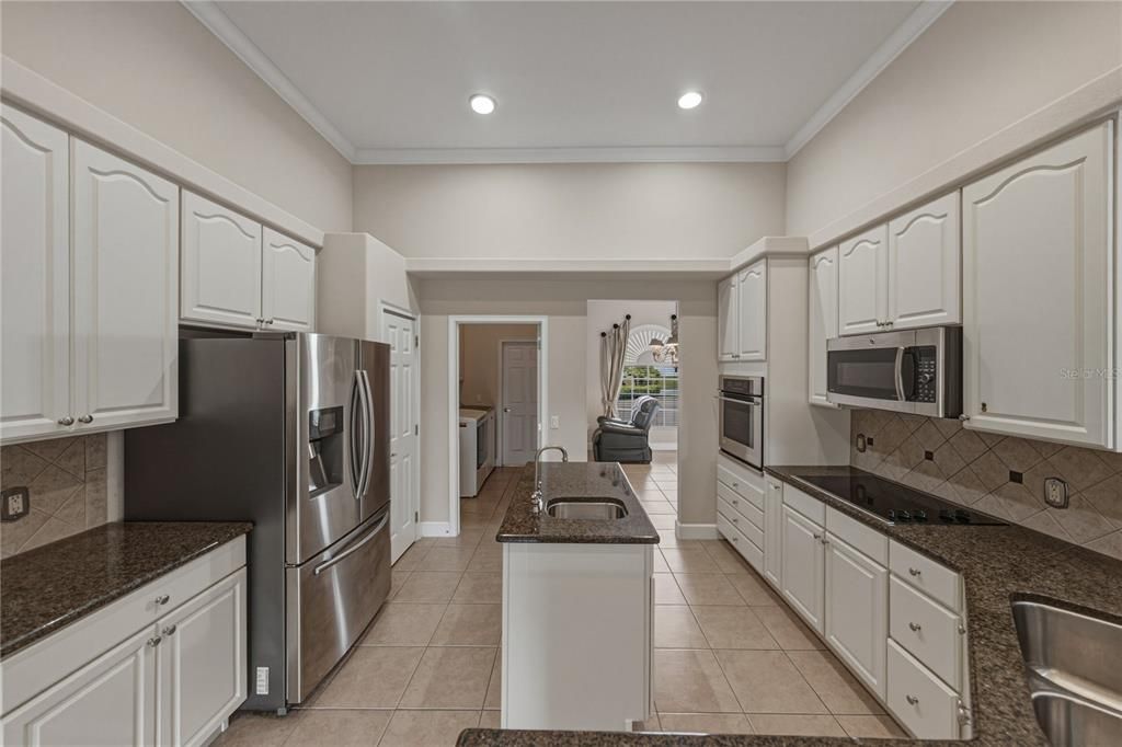 En Venta: $476,900 (3 camas, 2 baños, 2288 Pies cuadrados)