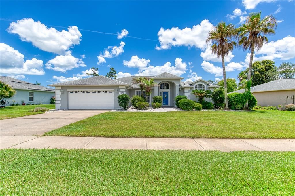 For Sale: $429,900 (3 beds, 2 baths, 1929 Square Feet)