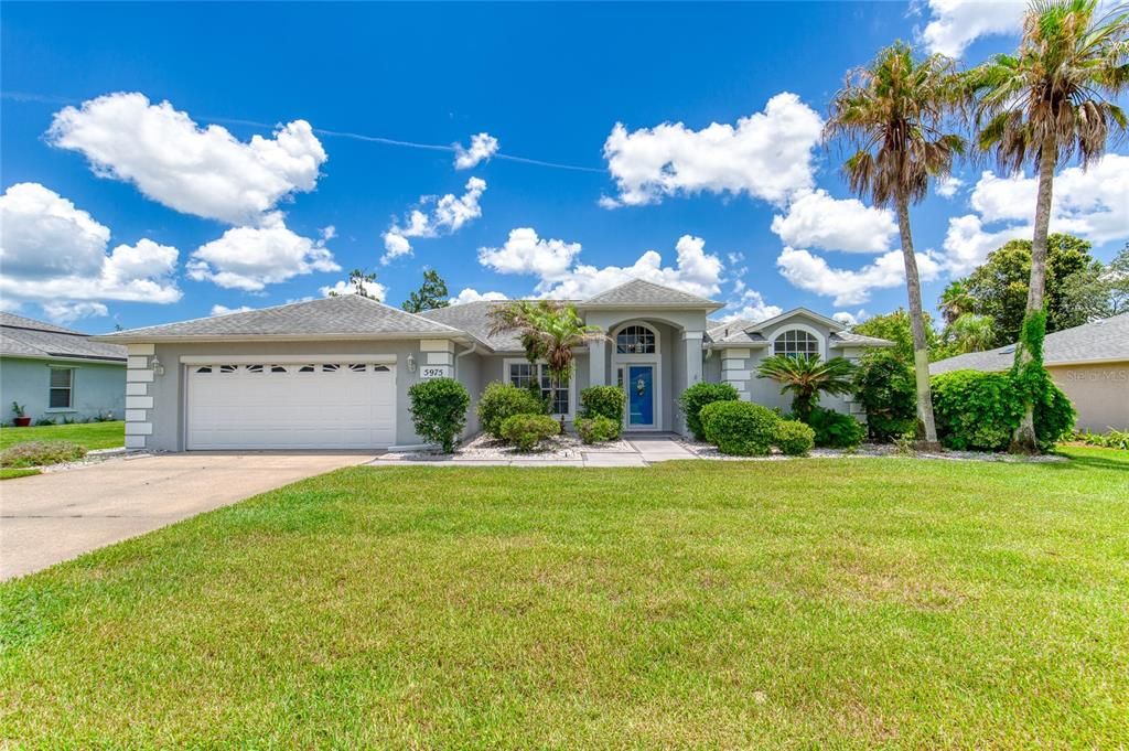 For Sale: $429,900 (3 beds, 2 baths, 1929 Square Feet)