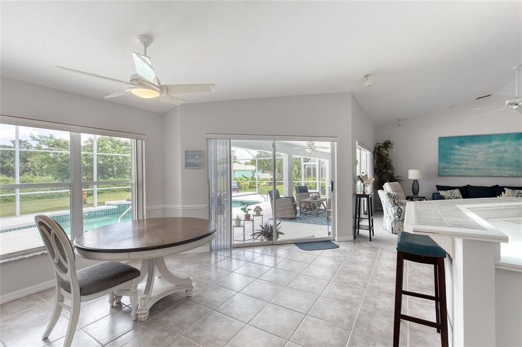 For Sale: $429,900 (3 beds, 2 baths, 1929 Square Feet)